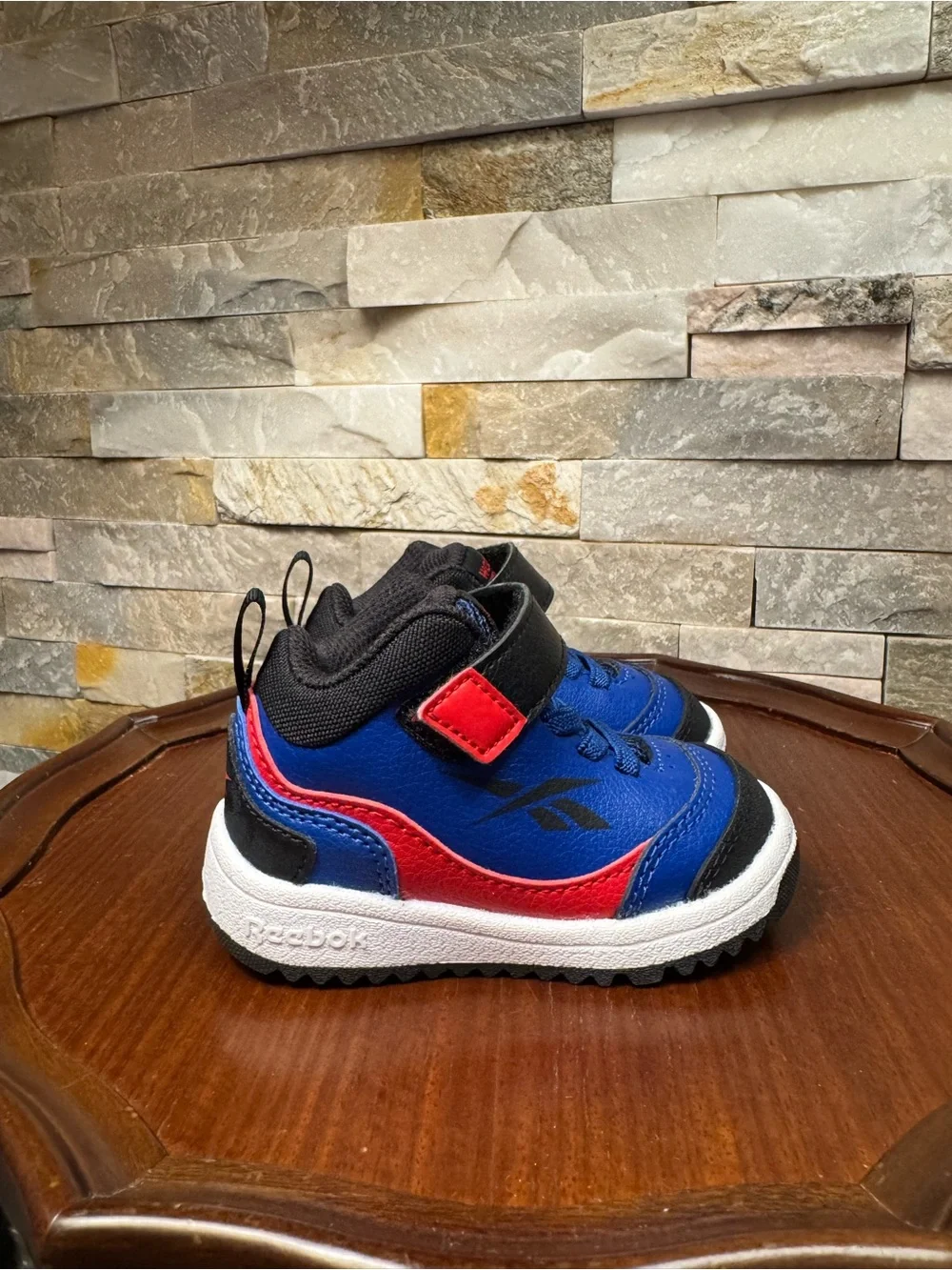 Infant Sz 4 Reebok Weebok Storm X First Walkers Red Blue Sneakers Shoe NWT